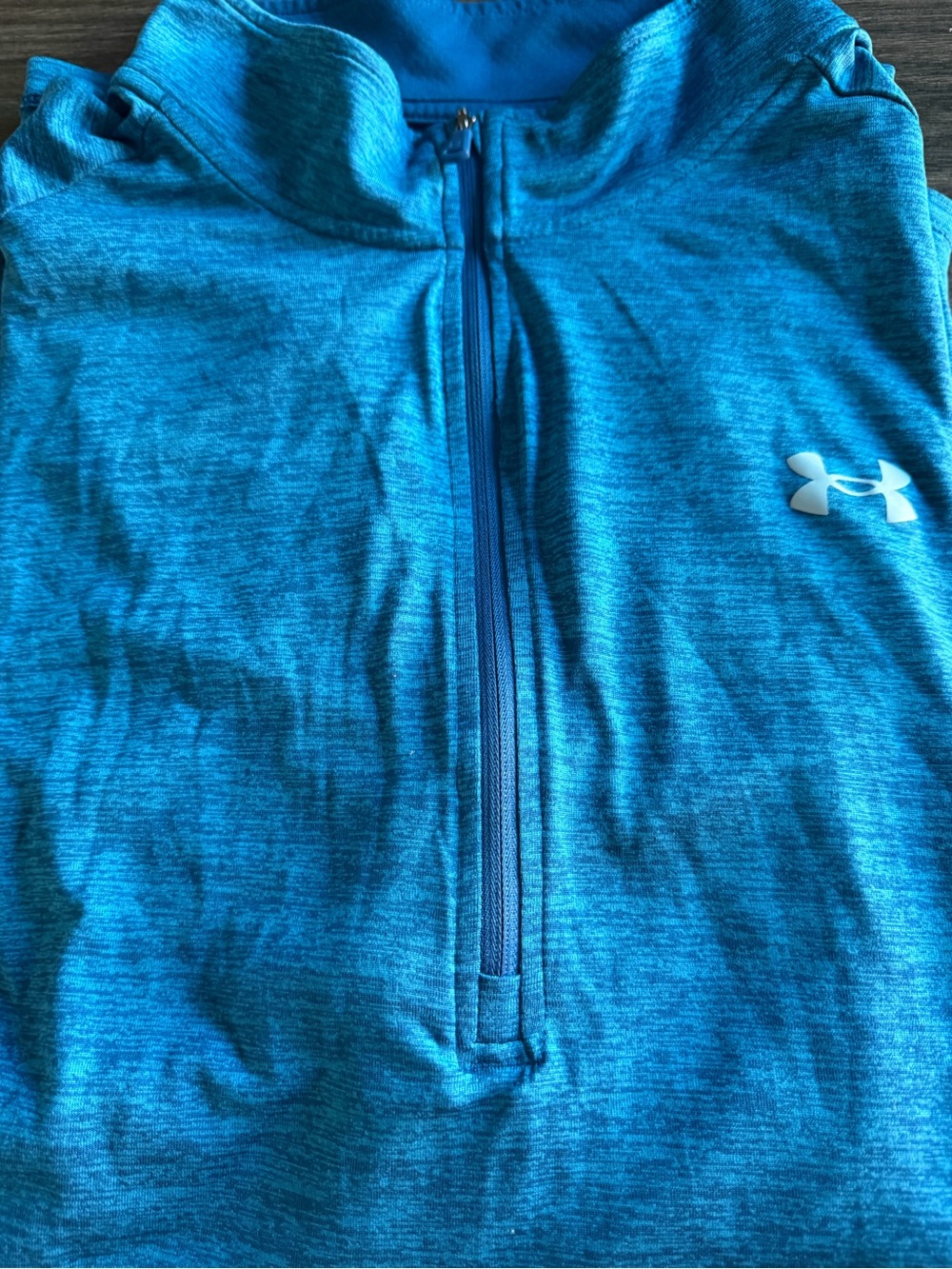 Under Armour Blue lightweight front zip Men’s long sleeve shirt